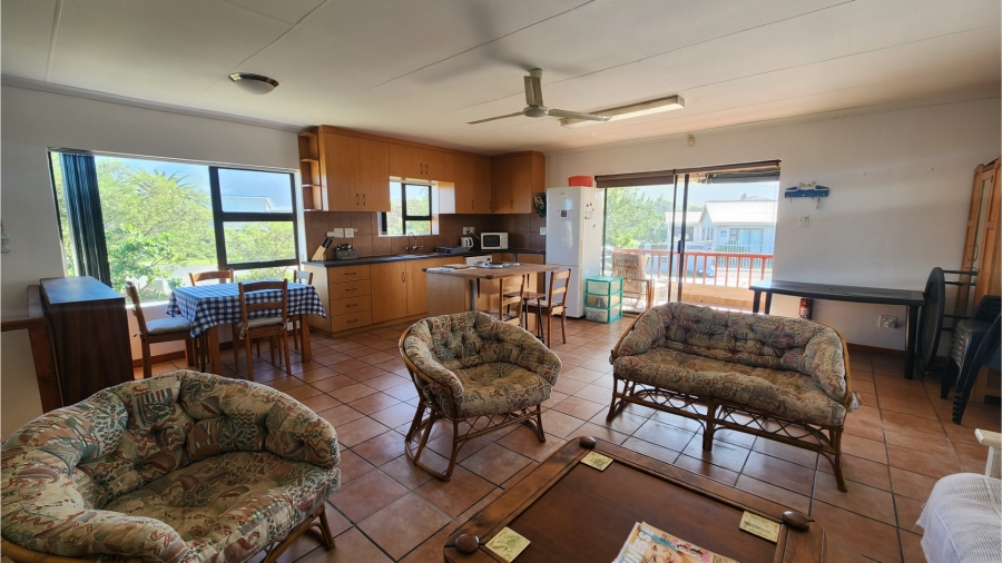 2 Bedroom Property for Sale in Sandbaai Western Cape